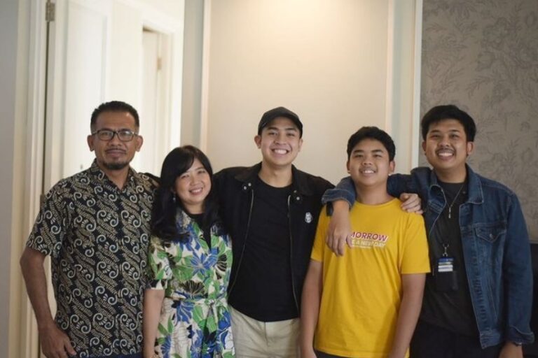 Profil Dan Biodata Jerome Polin Agama Pacar Kekayaan Miliaran Showbiz